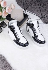Sneakersy białe z czarnym 5 Parris